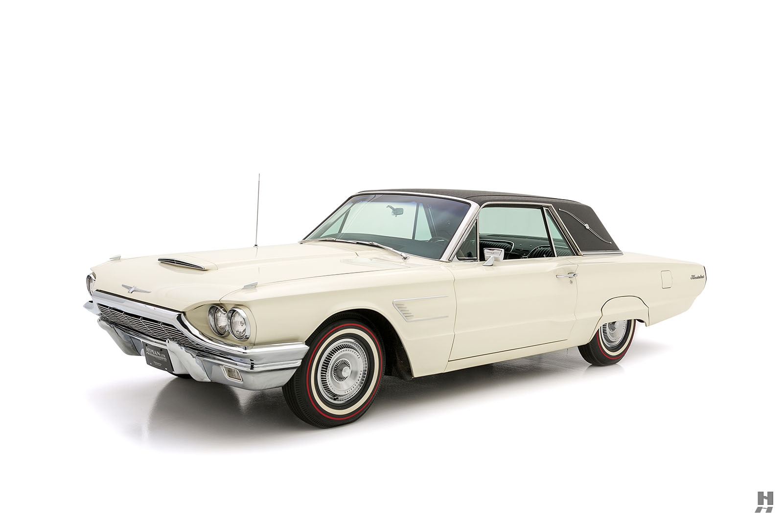 Photo of a 1964 Ford Thunderbird