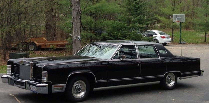 Photo of a 1970 Lincoln Continental