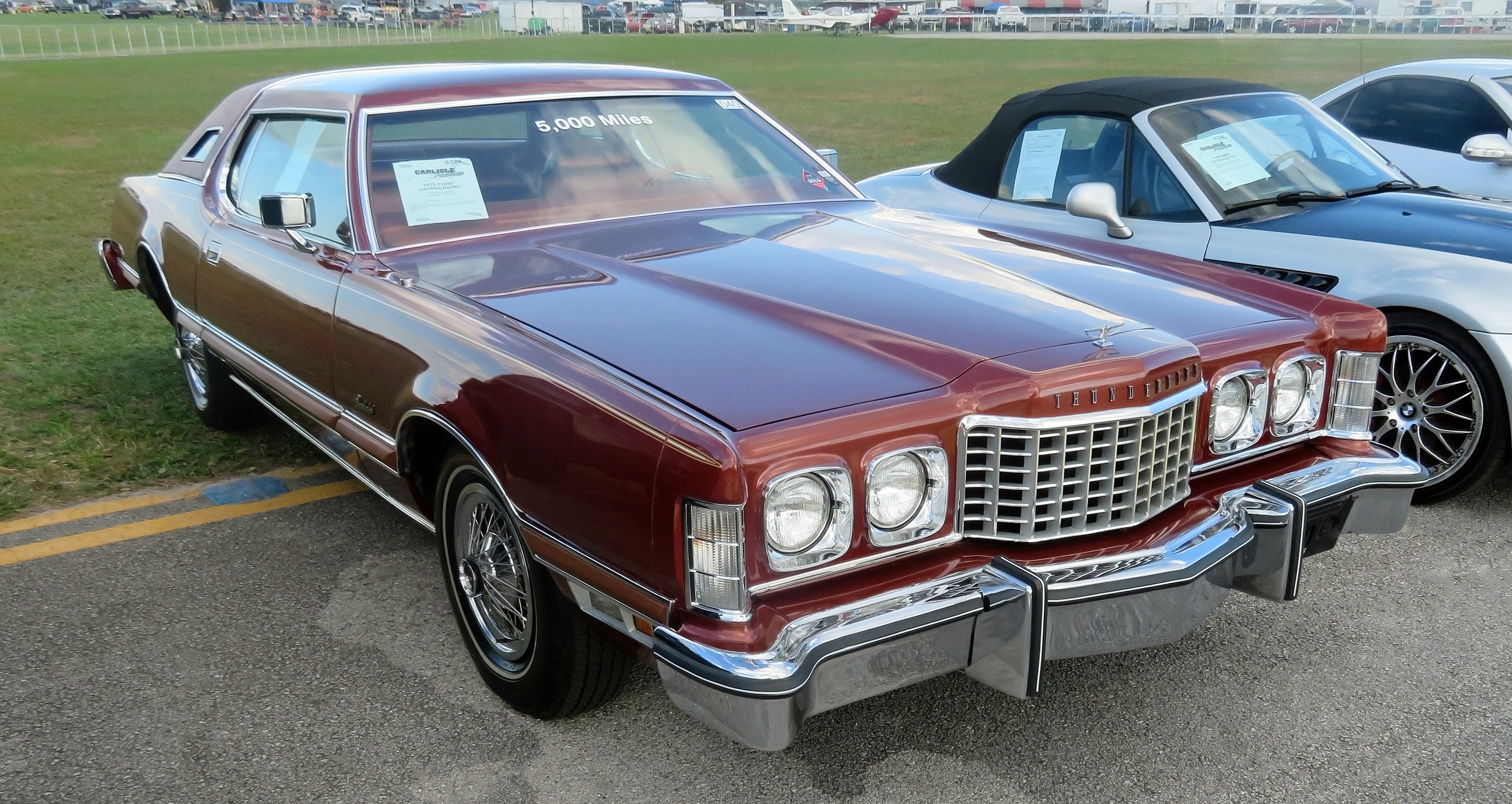 Photo of a 1974 Ford Thunderbird