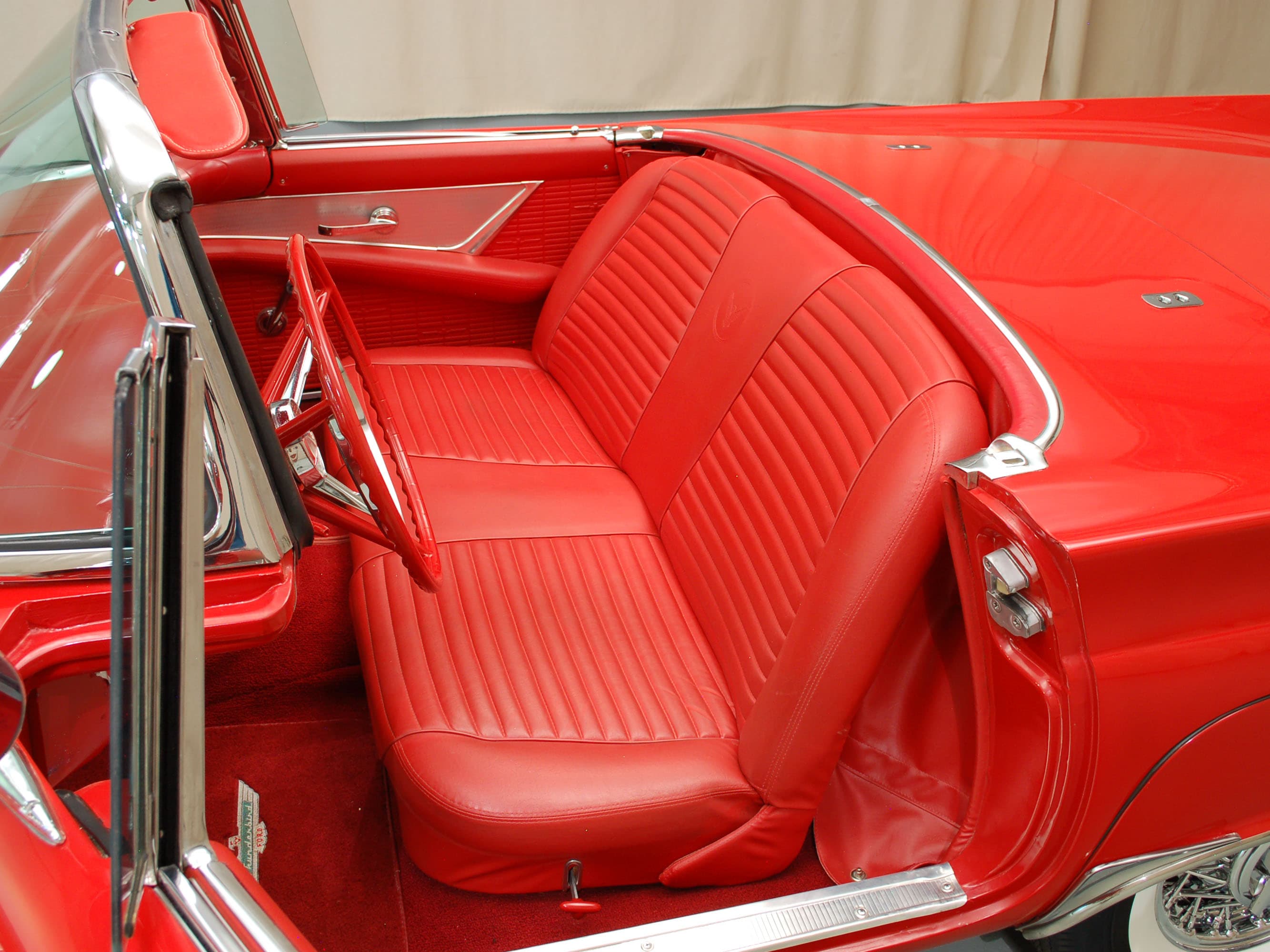 Photo of a 1957 Ford Thunderbird