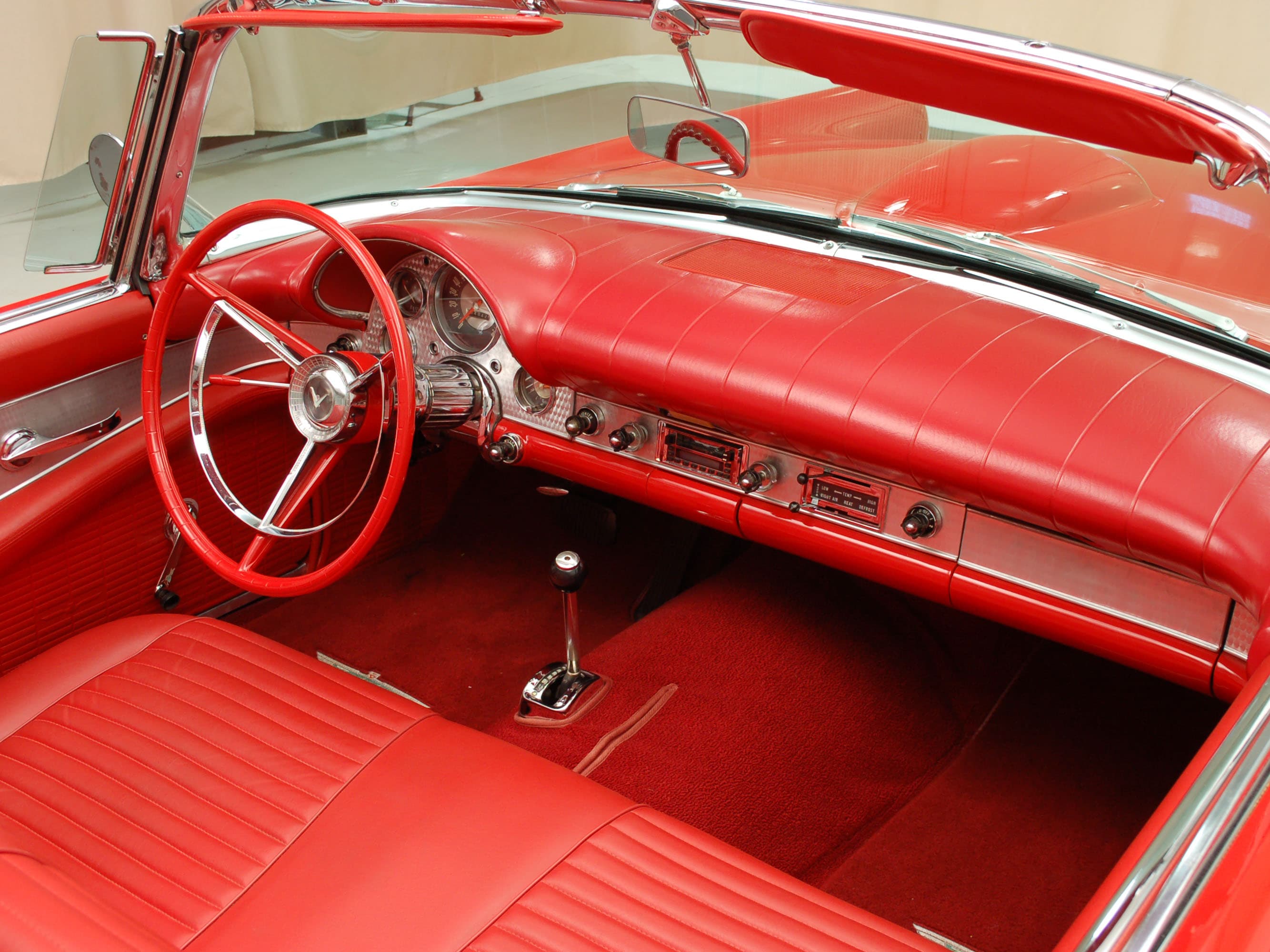 Photo of a 1957 Ford Thunderbird