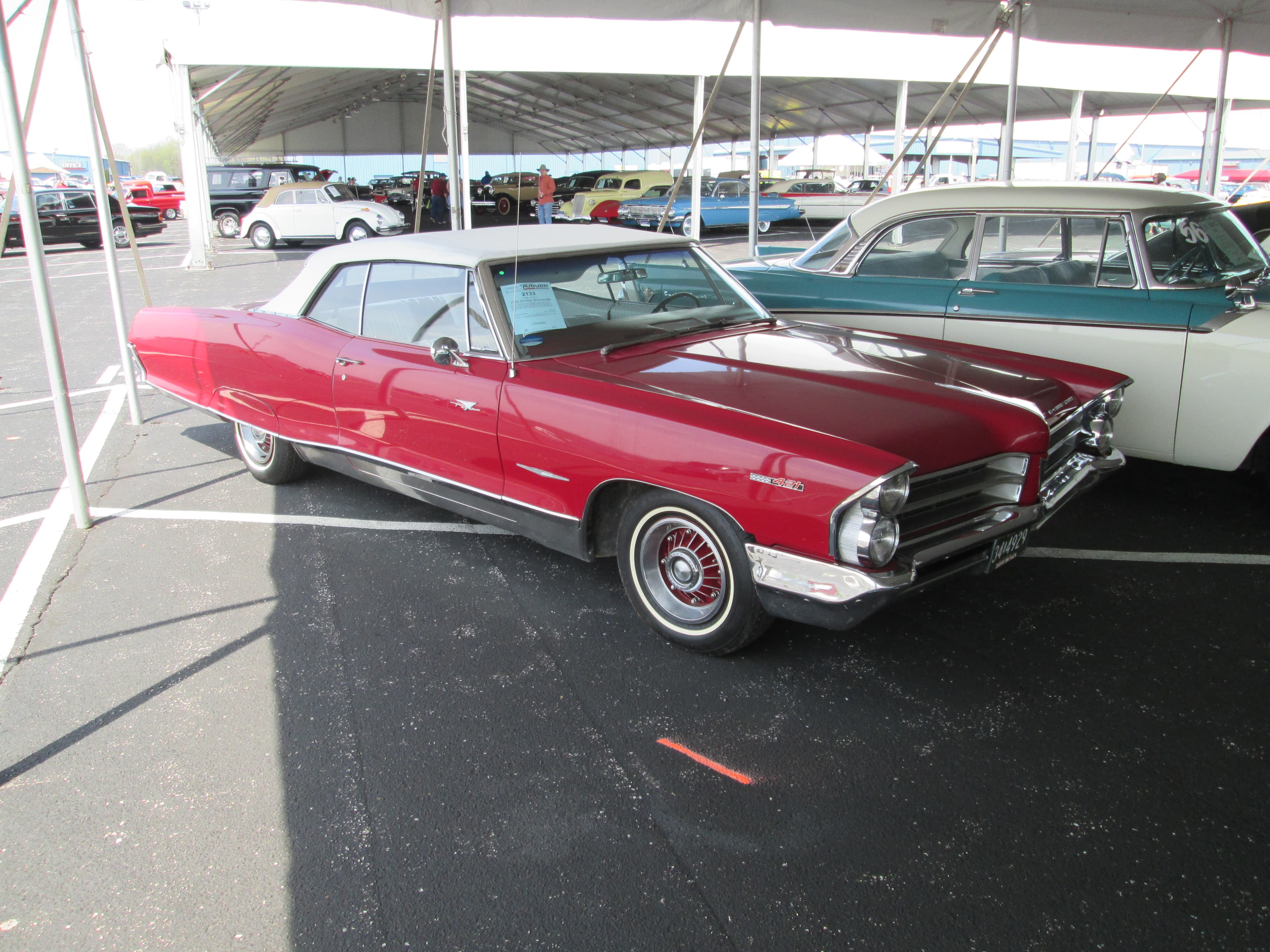 Photo of a 1966 Pontiac Bonneville