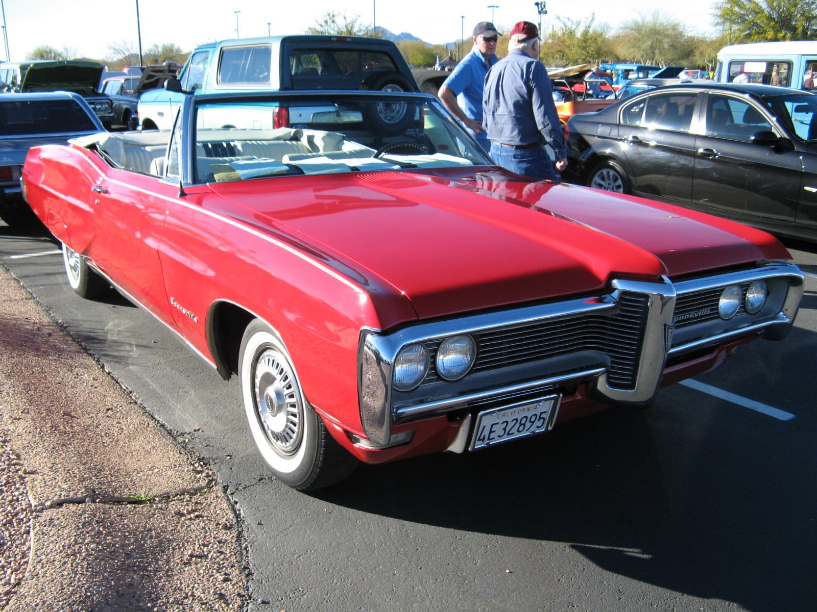 Photo of a 1966 Pontiac Bonneville
