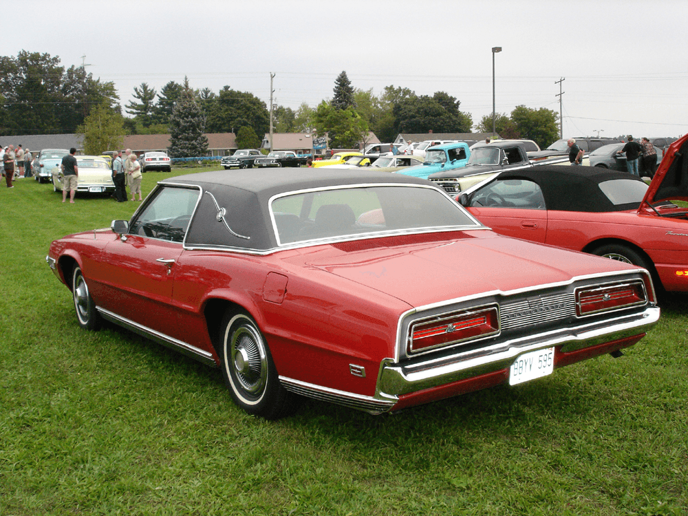 Photo of a 1967 Ford Thunderbird